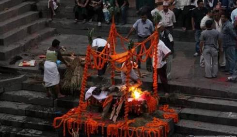 ȫ�����̬��10���ط�������Բ���ȥ��